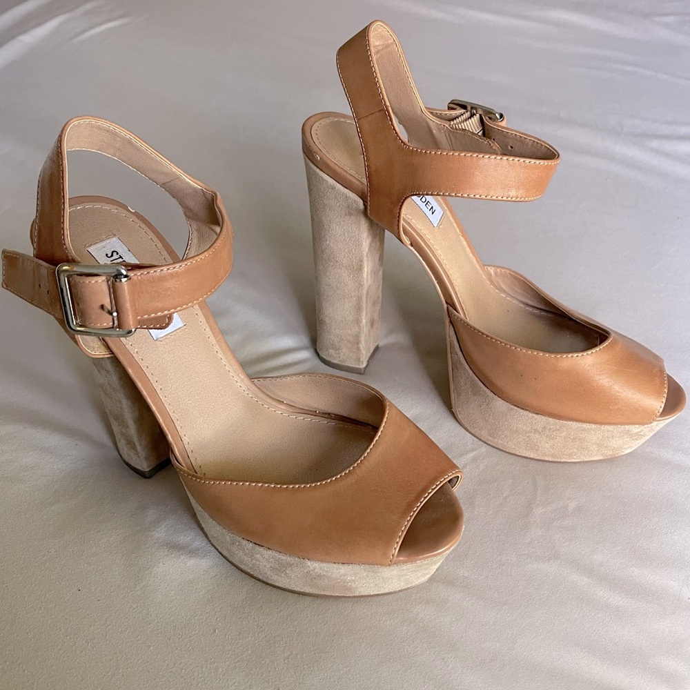 Steve Madden Jilly Cognac Platform Heels (8.5)